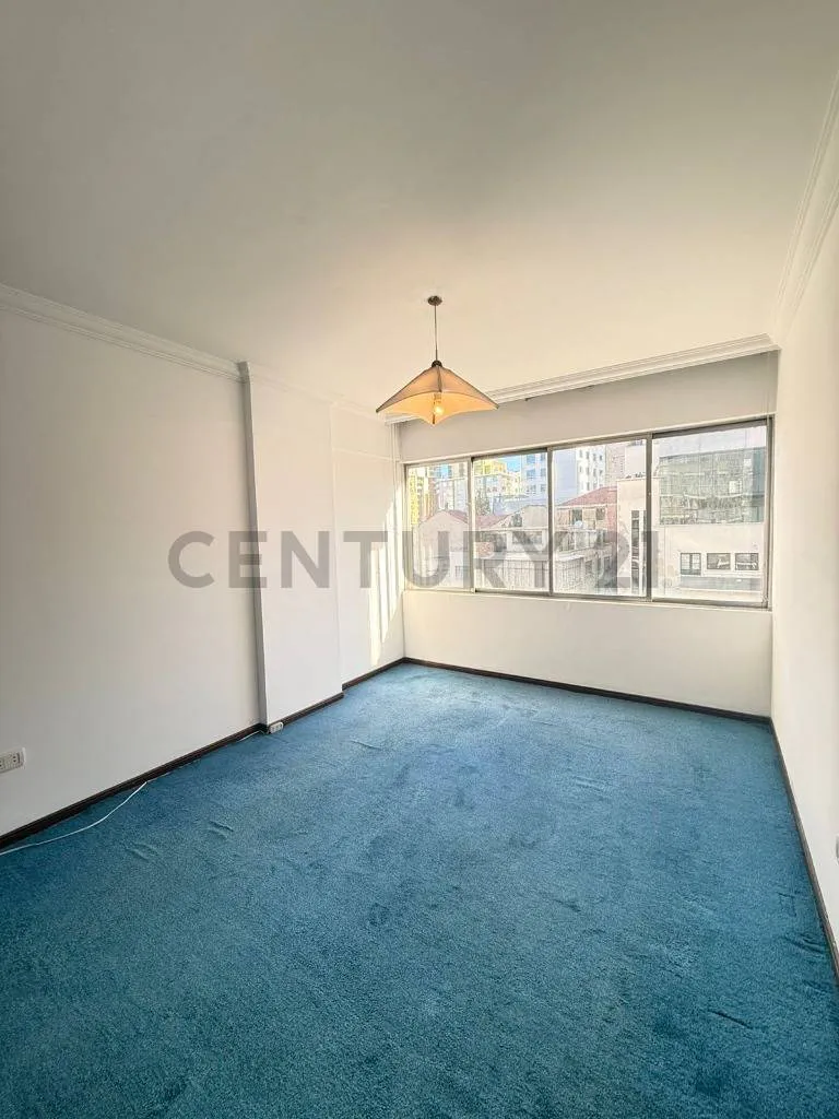 Foto 5 de Venta Departamento de 4 Dormitorios en Sopocachi