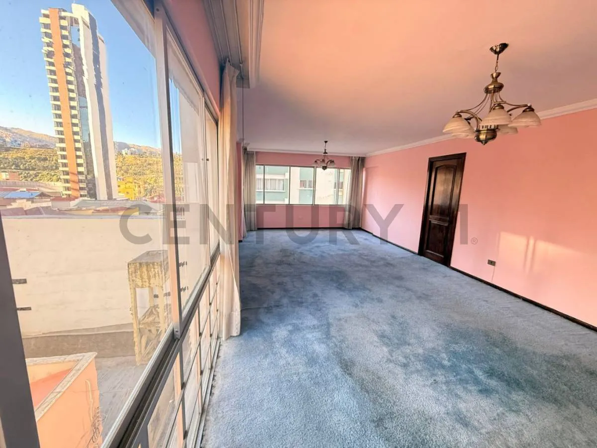 Foto 11 de Venta Departamento de 4 Dormitorios en Sopocachi