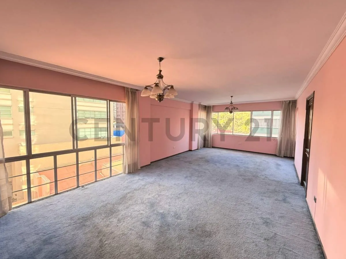 Foto 9 de Venta Departamento de 4 Dormitorios en Sopocachi