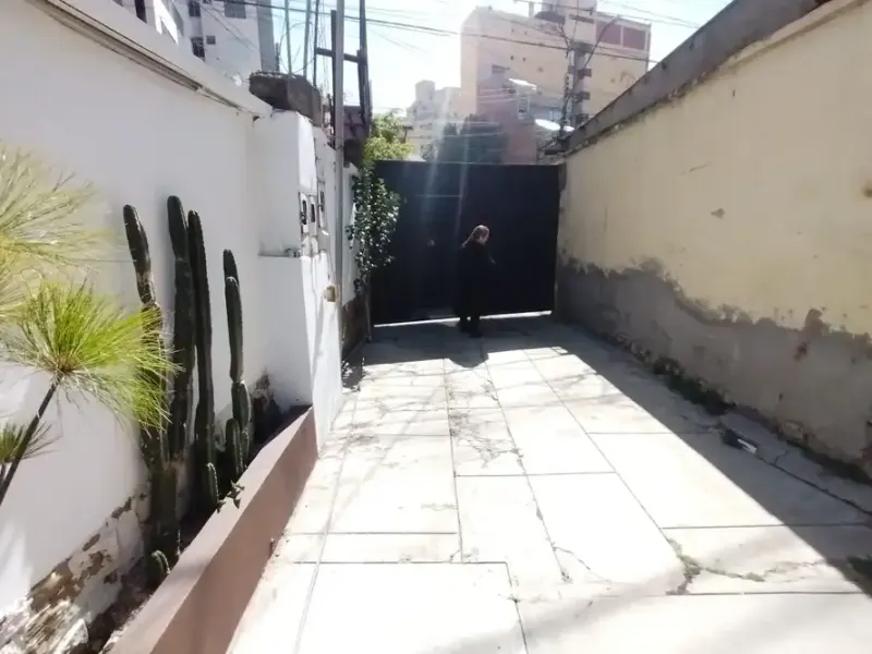 Foto 12 de Casa con Departamento Auxiliar