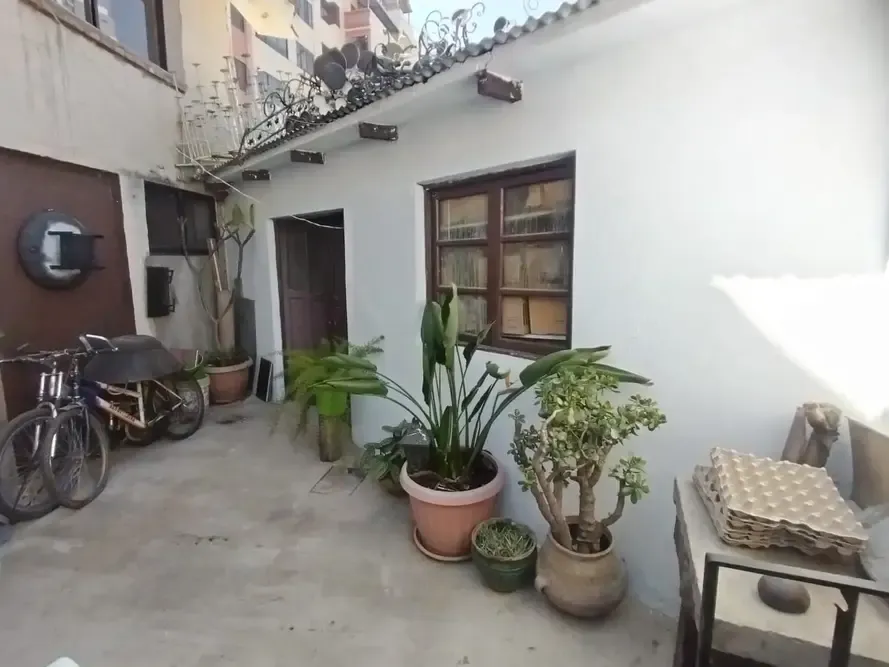 Foto 2 de Casa con Departamento Auxiliar