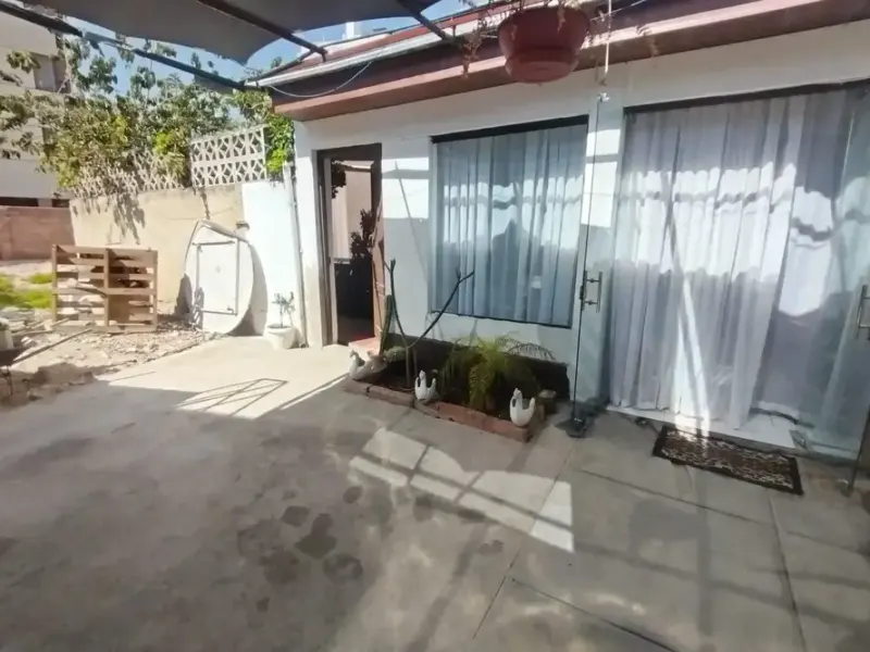 Foto 10 de Casa con Departamento Auxiliar