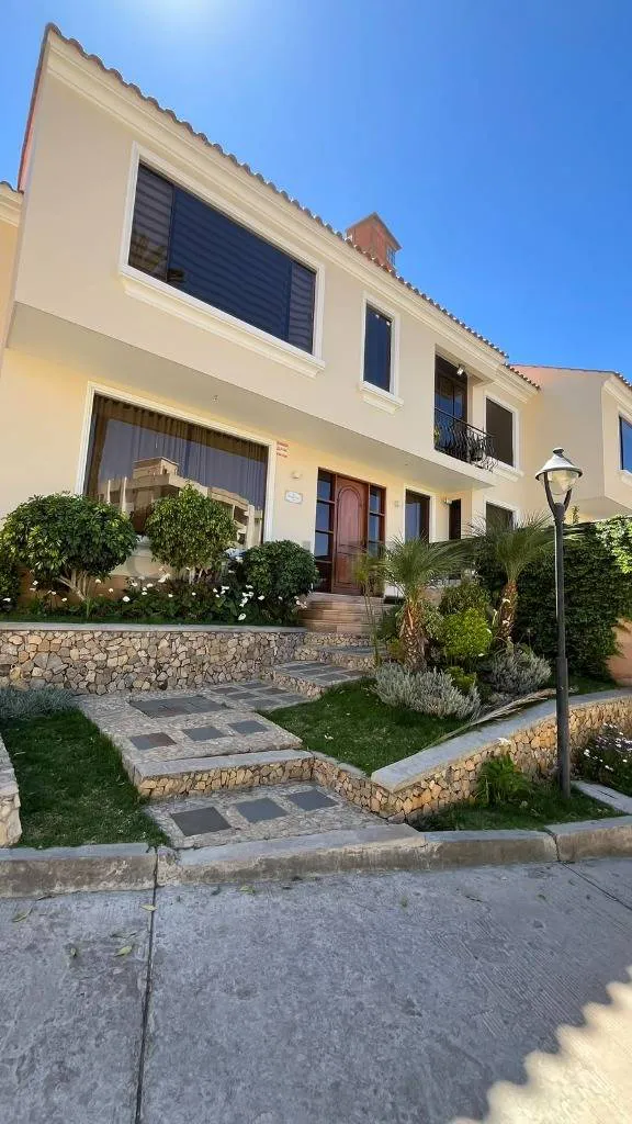 Foto 2 de Casa en venta en Condominio Villa Julia – Zona Bajo Aranjuez