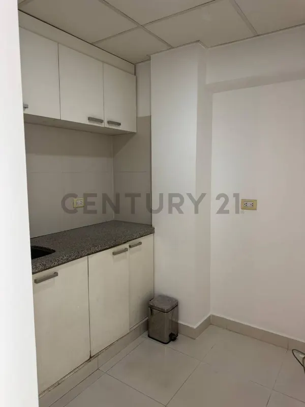 Foto 7 de Oficina / Local Comercial en Venta | Zona Céntrica