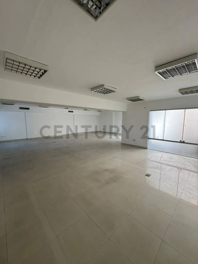 Foto 4 de Oficina / Local Comercial en Venta | Zona Céntrica