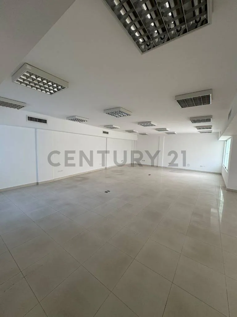 Foto 9 de Oficina / Local Comercial en Venta | Zona Céntrica