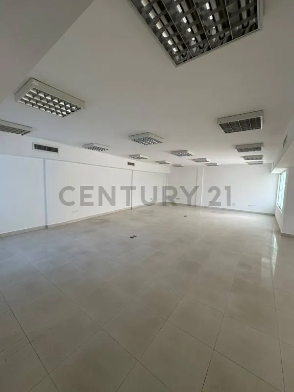 Foto 9 de Oficina / Local Comercial en Venta | Zona Céntrica