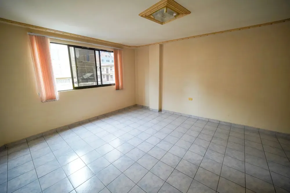 Foto 4 de Oficina en Alquiler - Centro - Cochabamba