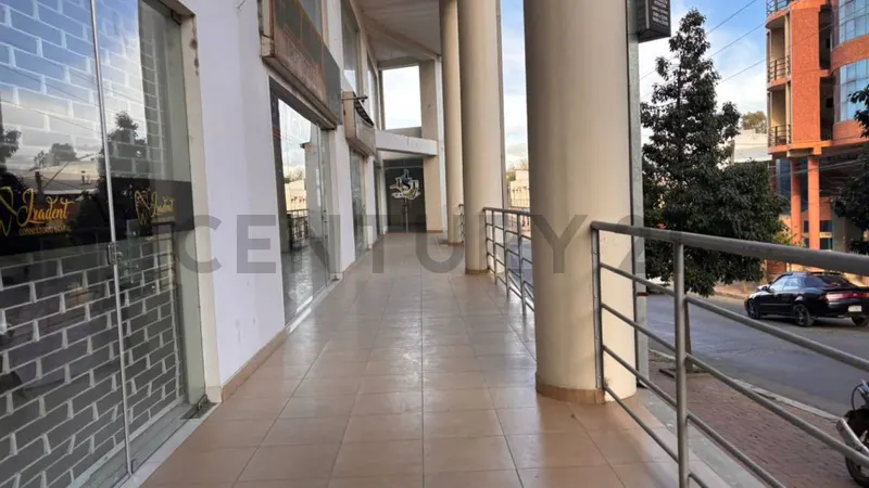 Foto 11 de ¡Local Comercial Amplio en Alquiler!