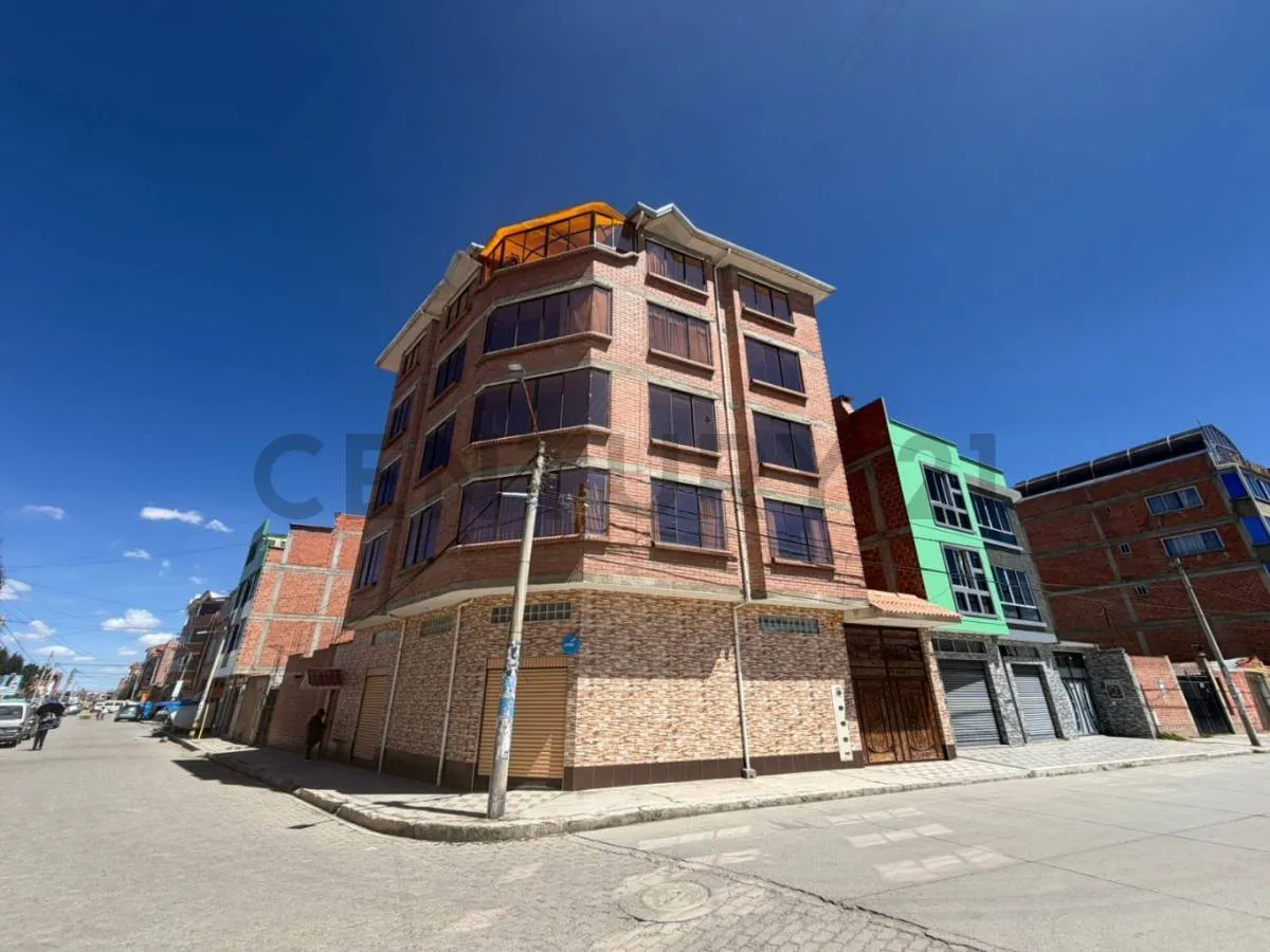 Foto 1 de Edificio en Esquina en Venta – Villa Exaltación 1era Sección