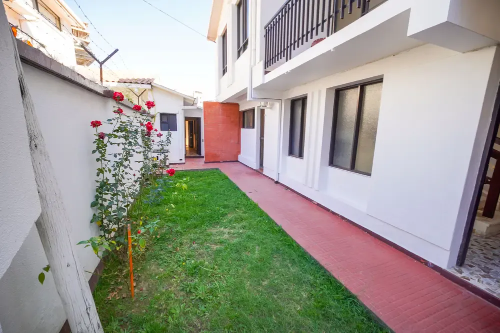 Foto 15 de Exclusiva casa en venta con departamento independiente