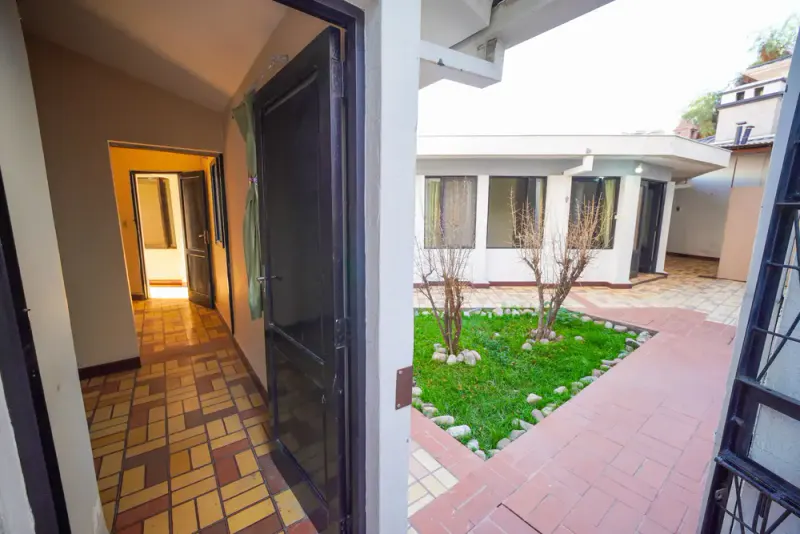 Foto 16 de Exclusiva casa en venta con departamento independiente