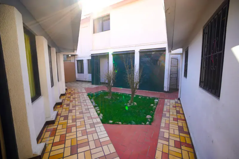 Foto 18 de Exclusiva casa en venta con departamento independiente