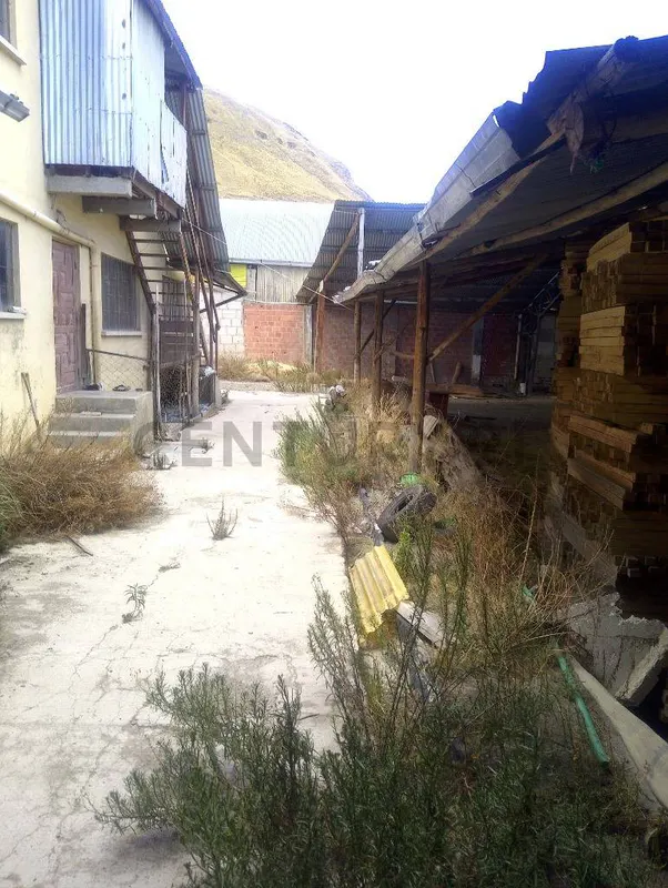 Foto 15 de Terreno en venta de 2.000 m² en Urujara