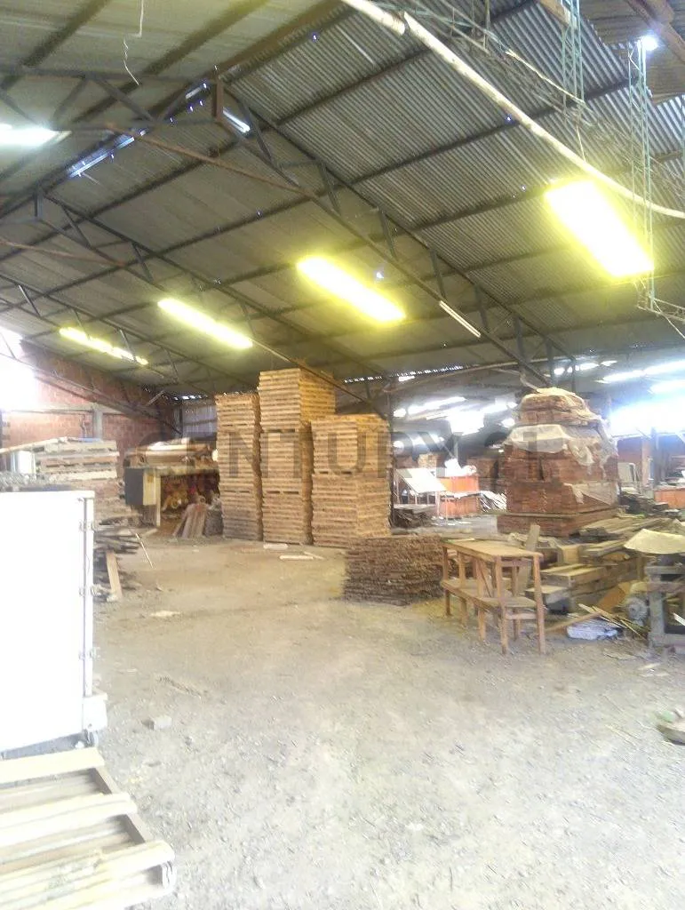 Foto 1 de Terreno en venta de 2.000 m² en Urujara