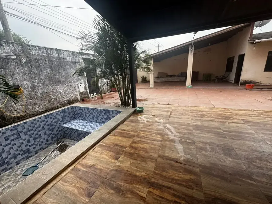 Foto 10 de Casa Sobre Avenida Km 13 Barrio Arco Iris
