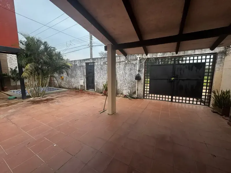 Foto 8 de Casa Sobre Avenida Km 13 Barrio Arco Iris