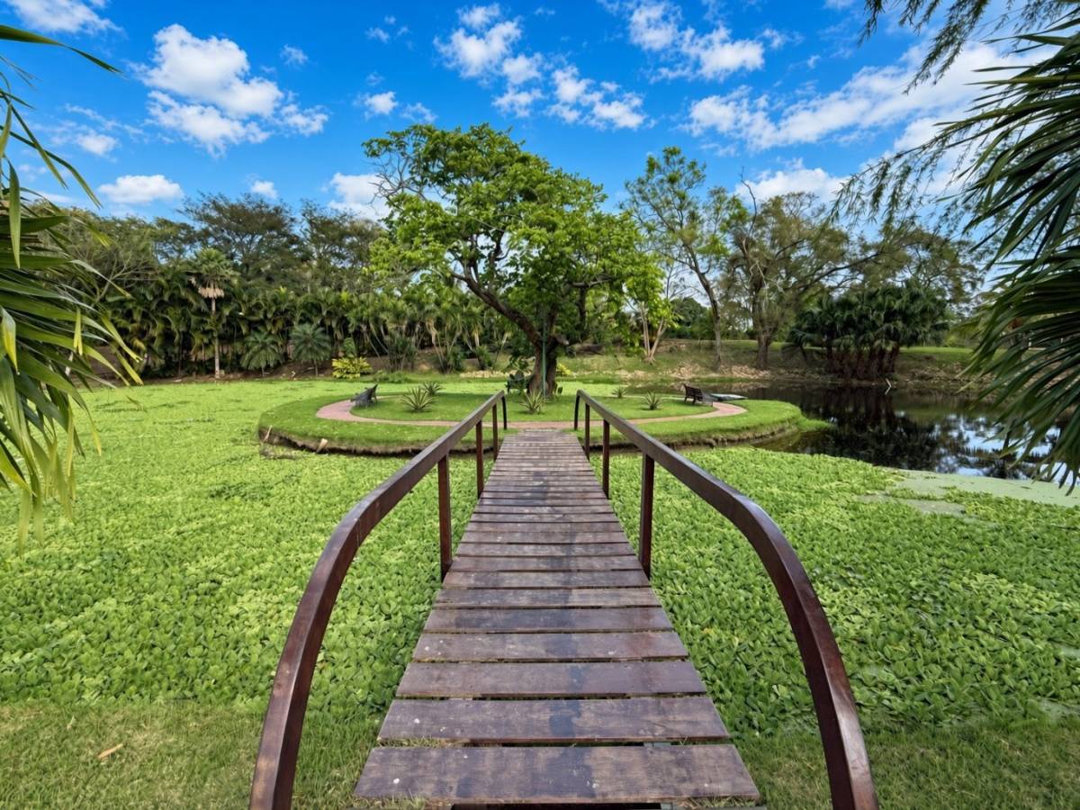 Foto 2 de CASA EN VENTA, BOSQUES DE LA COLINA