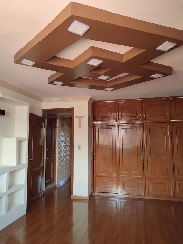 Foto 10 de Casa con Tienda en Venta – Zona Loreto