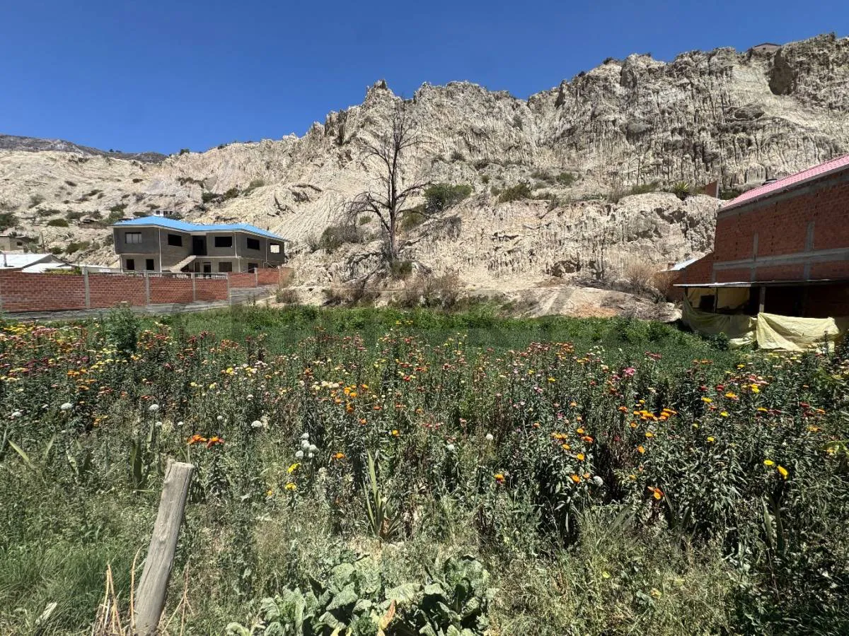 Foto 3 de Terreno de 2.000 M² en Venta – Lipari | a 2 Minutos del Puente