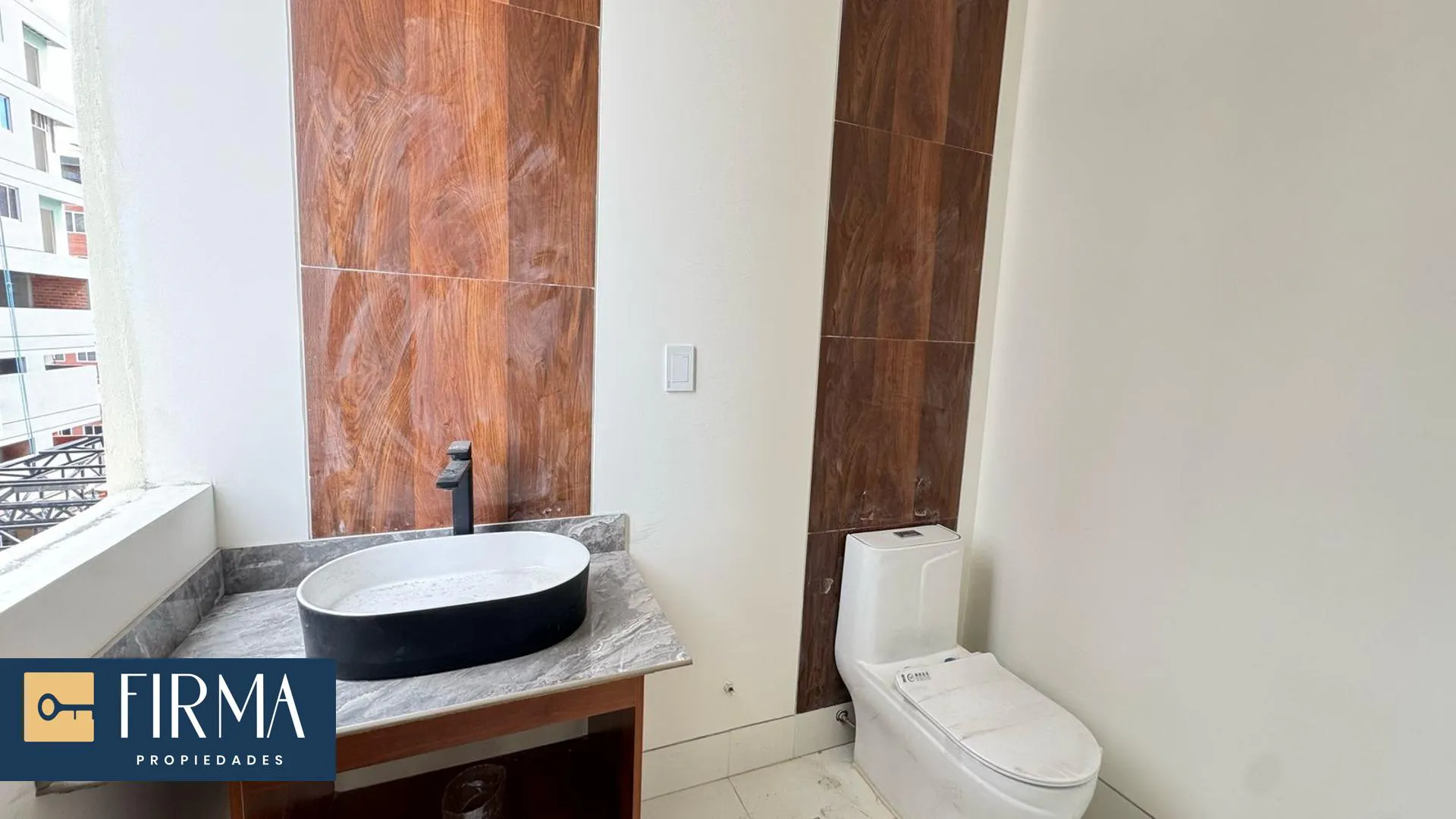 Foto 13 de Compra Este Departamento en La 21 de Calacoto