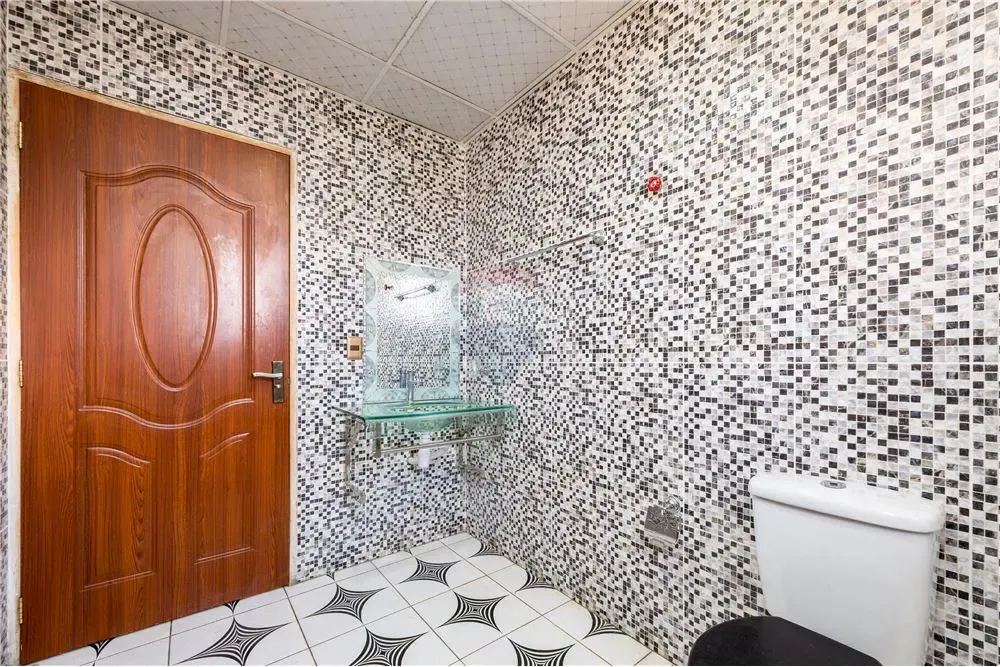 Foto 4 de Casa en Venta con Tienda Cerca Cementerio Concordia