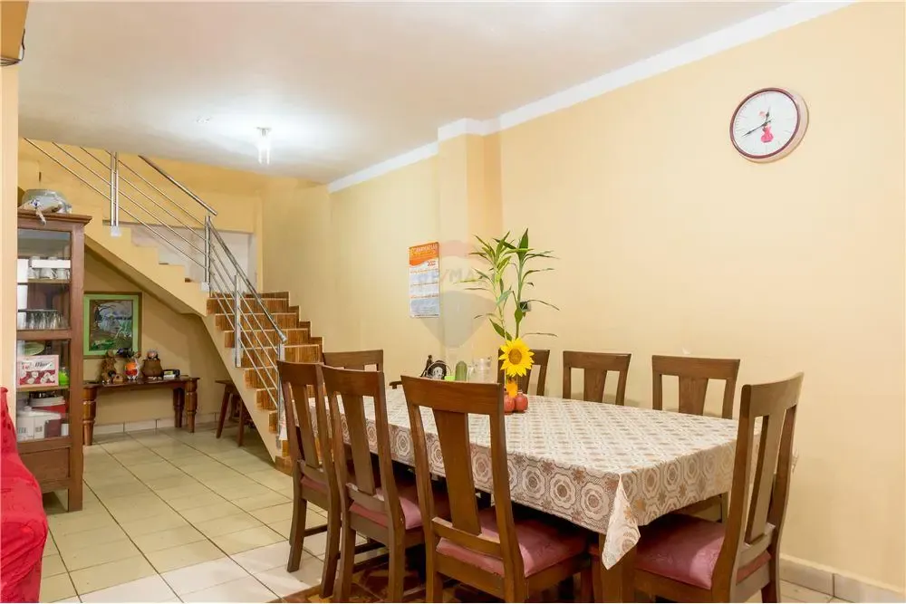 Foto 5 de Casa en Venta con Tienda Cerca Cementerio Concordia