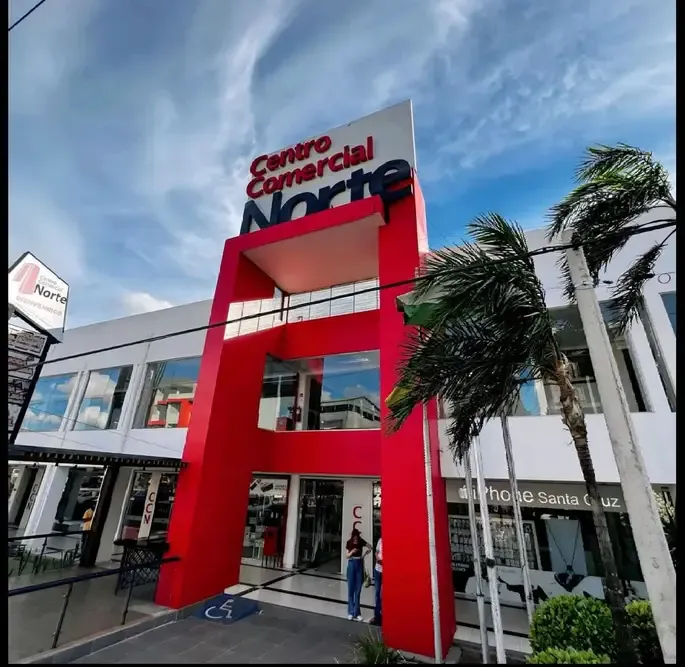 Foto 3 de 🏢 Local Comercial en Venta – Centro Comercial Norte