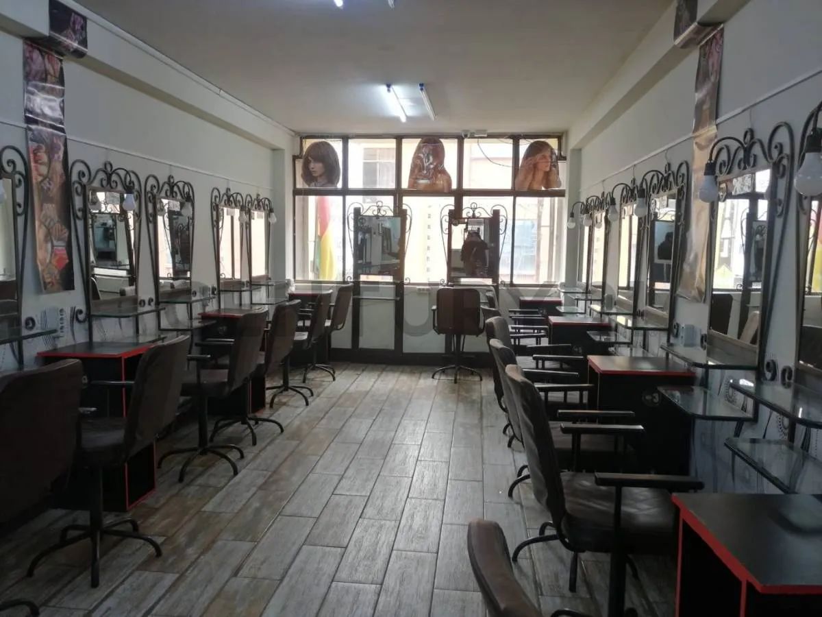 Foto 5 de Oficinas en Venta en La Avenida Jorge Carrasco- El Alto