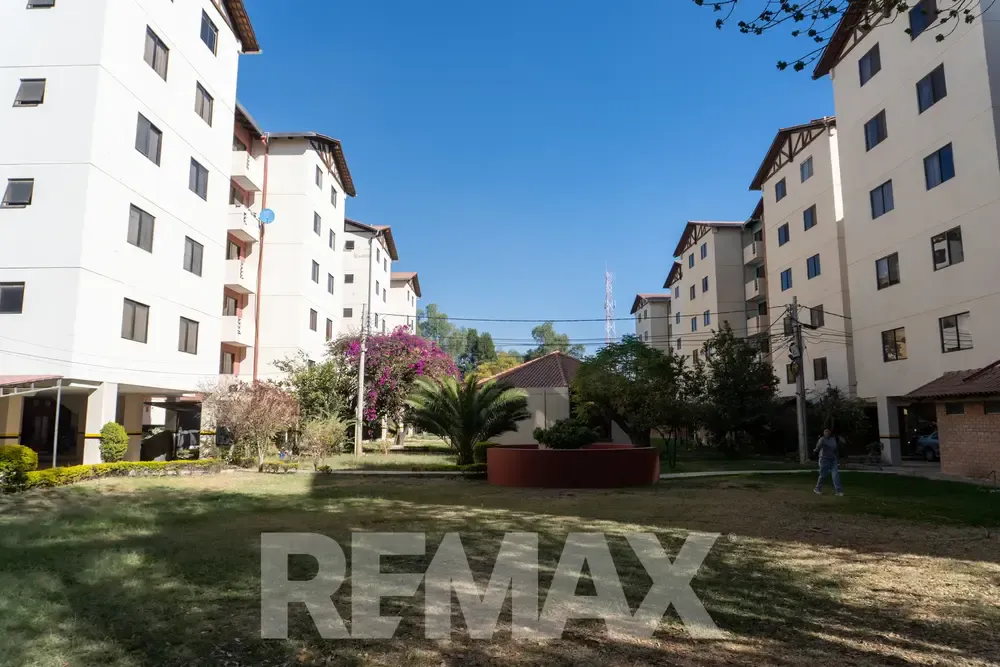Foto 5 de Departamento de 3 dormitorios + dependencias - Condominio Santa Rosa III