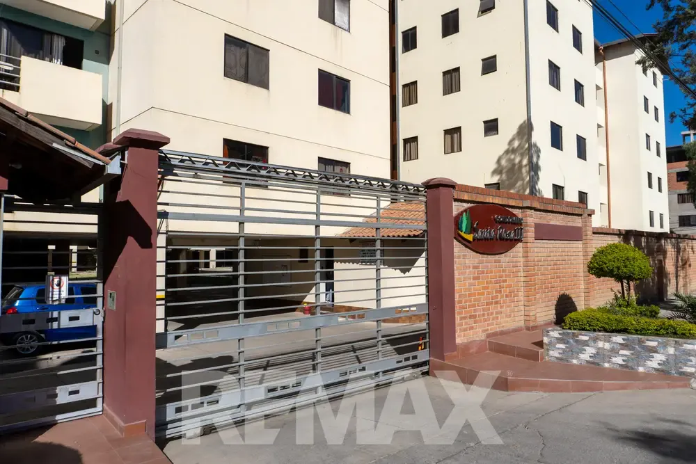 Foto 4 de Departamento de 3 dormitorios + dependencias - Condominio Santa Rosa III