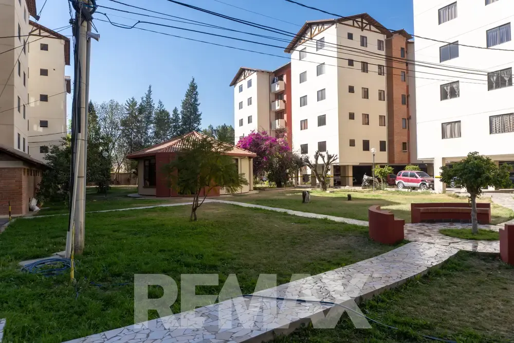 Foto 1 de Departamento de 3 dormitorios + dependencias - Condominio Santa Rosa III