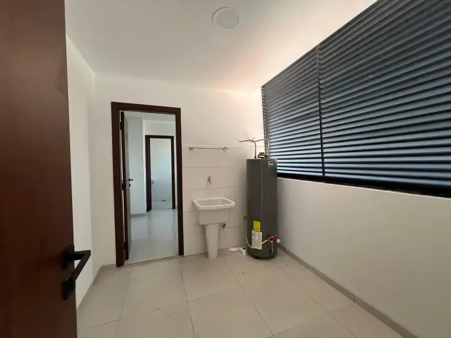 Foto 4 de Departamento en Alquiler de 3 Habitaciones Torre Virtus Av 2 de Agosto