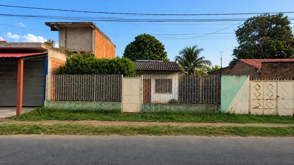 Foto 4 de Casa en Venta con Amplio Terreno y Potencial de Construcción – Cotoca