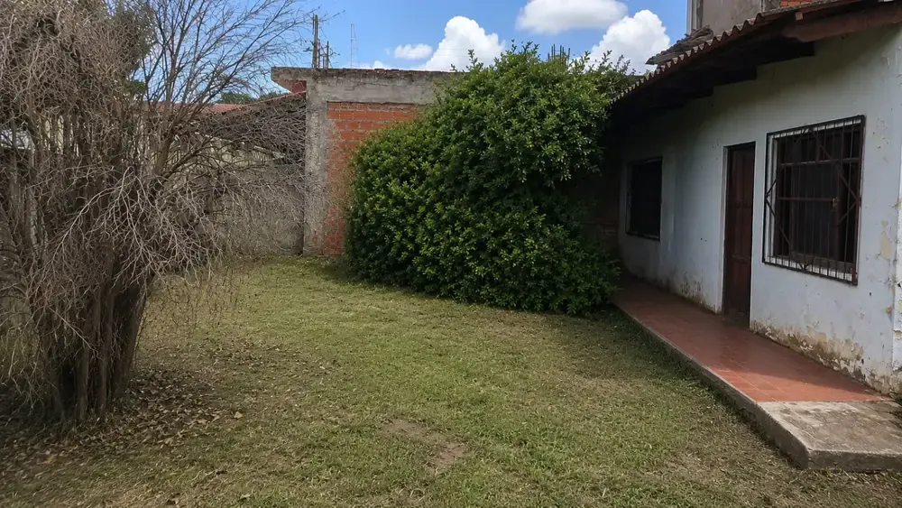 Foto 2 de Casa en Venta con Amplio Terreno y Potencial de Construcción – Cotoca
