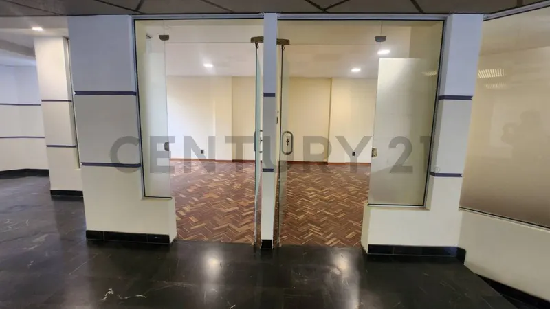 Foto 11 de Amplia Oficina en Alquiler – Miraflores