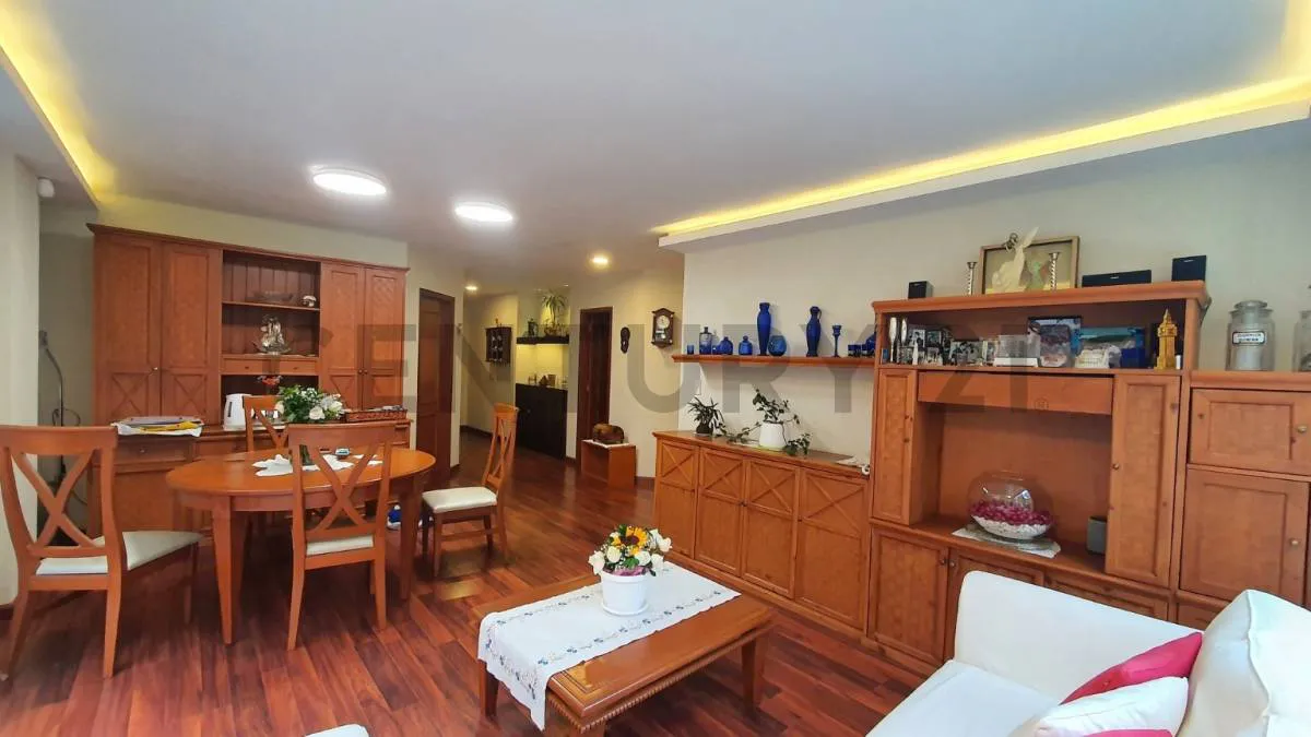 Foto 4 de Amplio Departamento en Venta en Irpavi, Altura Calle 16
