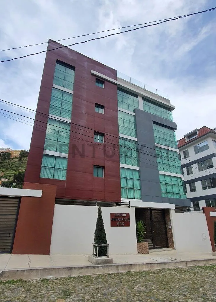 Foto 1 de Amplio Departamento en Venta en Irpavi, Altura Calle 16