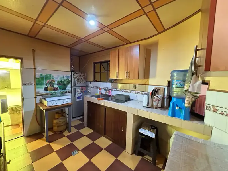 Foto 10 de Casa Comercial en Venta en La Av. 16 de Julio -Elalto