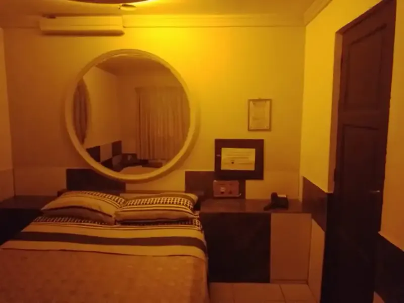 Foto 9 de Inversión con Doble Potencial: Motel en Venta-Negocio y Desarrollo Inmobiliario