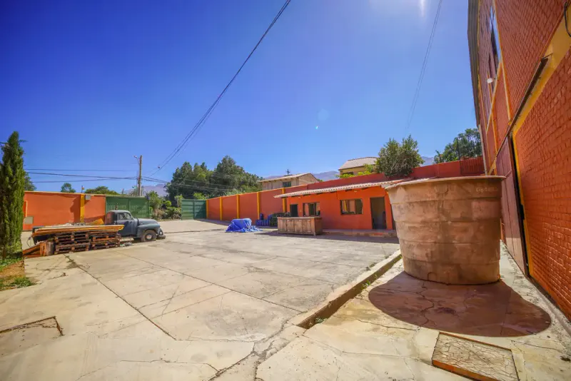 Foto 17 de Galpón Industrial + Viviendas de Lujo en Venta – Tiquipaya🚨🏭