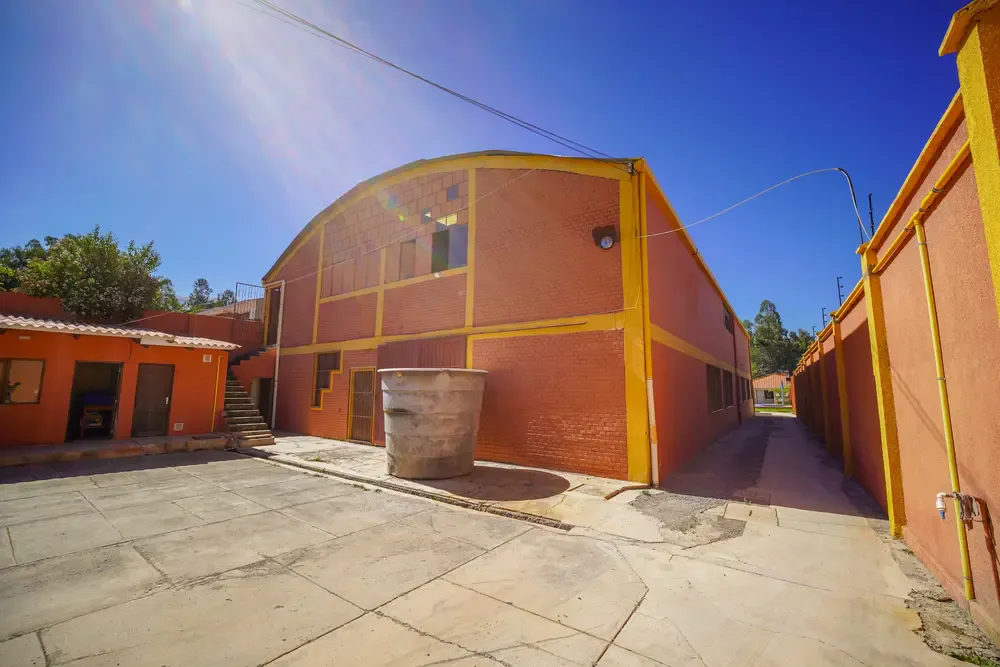 Foto 16 de Galpón Industrial + Viviendas de Lujo en Venta – Tiquipaya🚨🏭