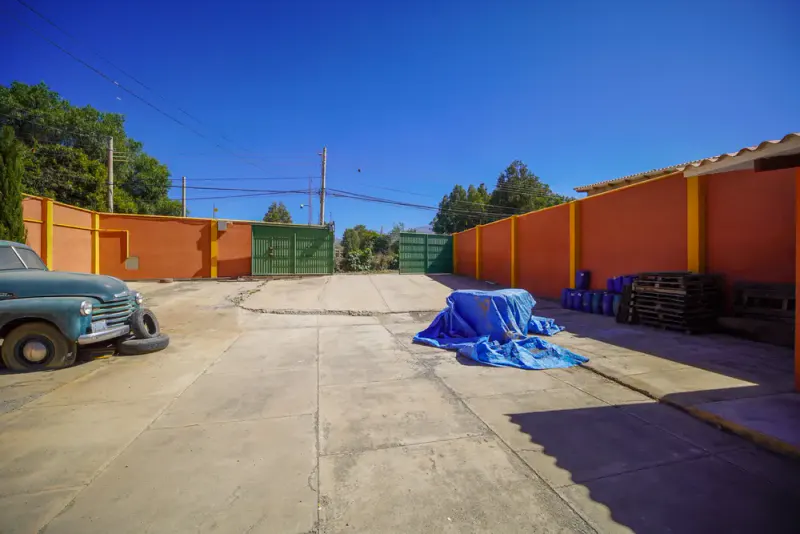 Foto 10 de Galpón Industrial + Viviendas de Lujo en Venta – Tiquipaya🚨🏭