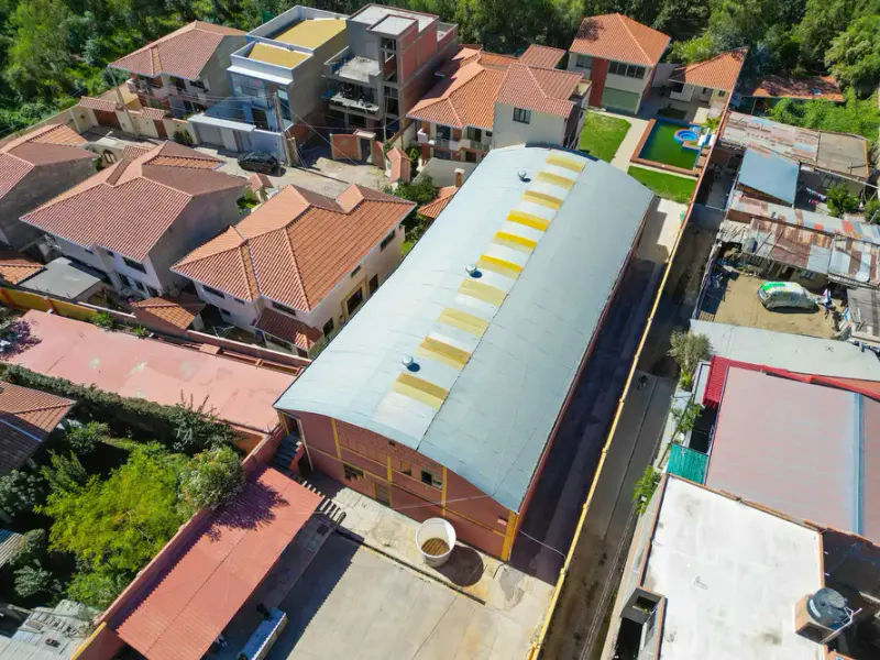 Foto 7 de Galpón Industrial + Viviendas de Lujo en Venta – Tiquipaya🚨🏭