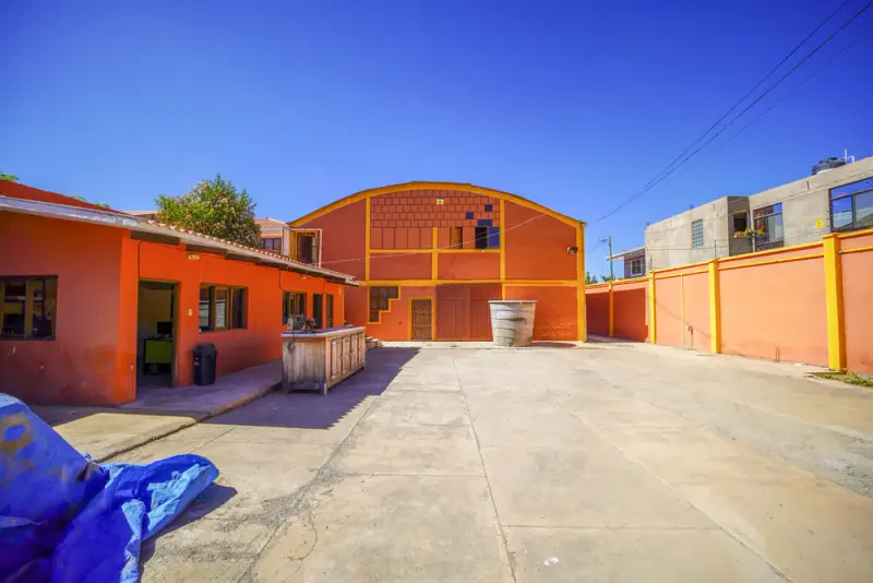 Foto 14 de Galpón Industrial + Viviendas de Lujo en Venta – Tiquipaya🚨🏭