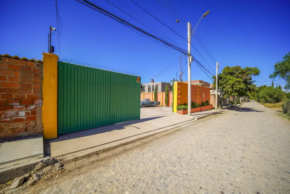 Foto 13 de Galpón Industrial + Viviendas de Lujo en Venta – Tiquipaya🚨🏭