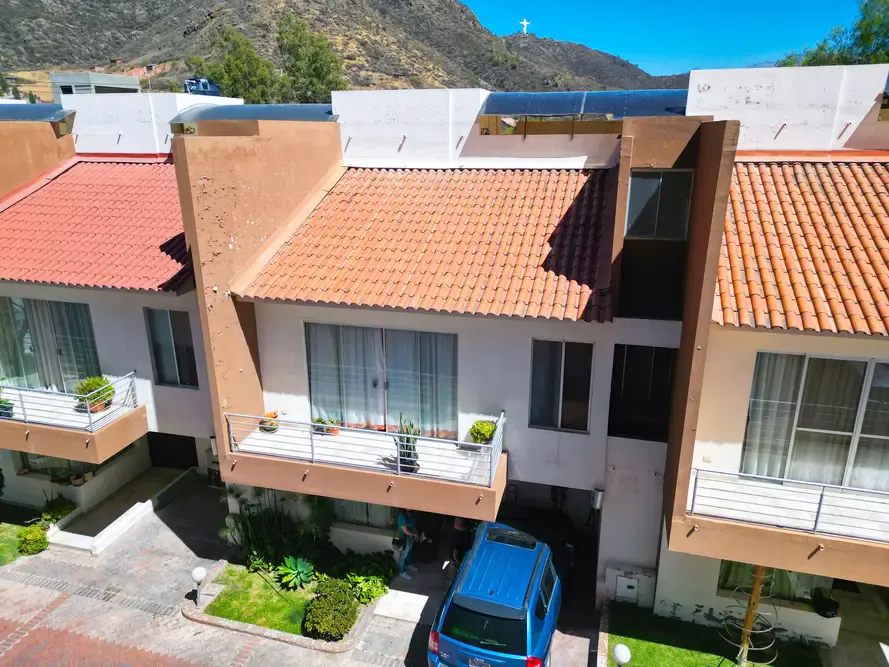 Foto 2 de Casa en Venta Condominio Hacienda Santa Maria - Quintanilla