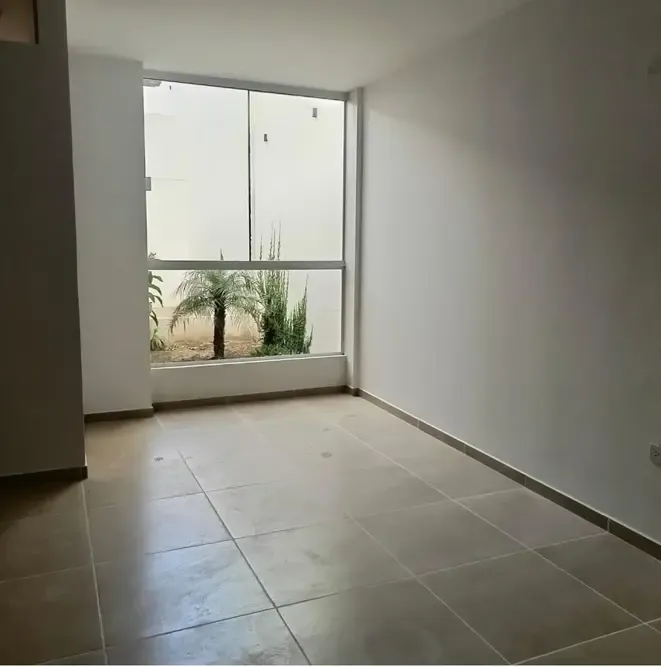 Foto 4 de Ambiente Semisótano En Venta
