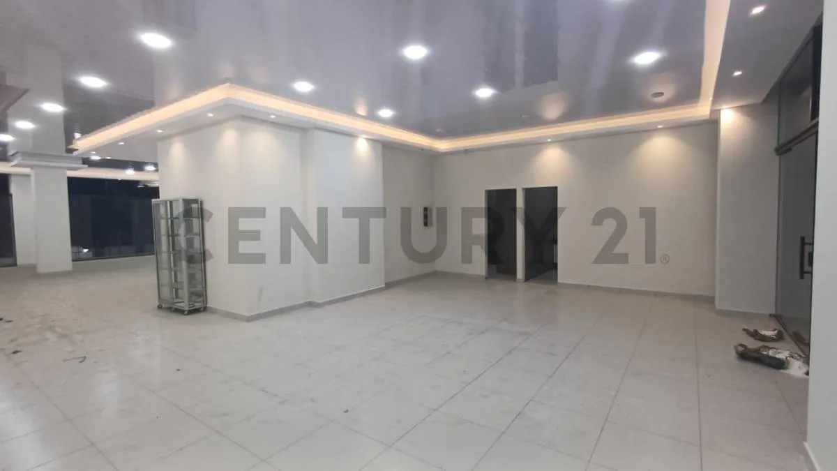Foto 4 de Local Comercial en Alquiler