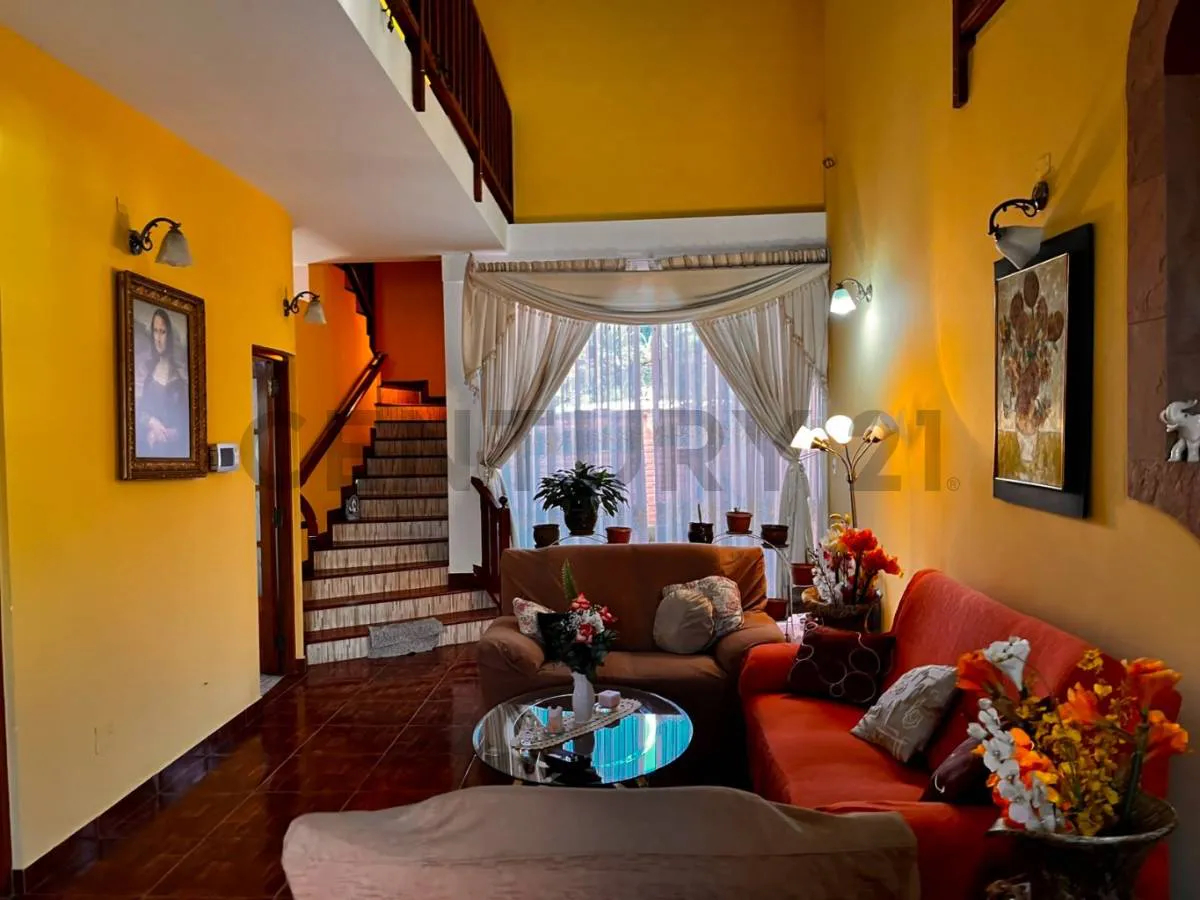 Foto 9 de Casa Imponente en Venta